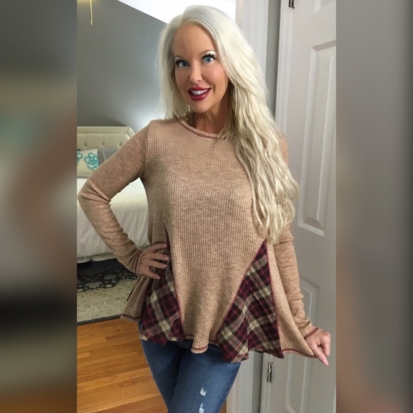 ❤️LAST 1! Adorable Oversized Plaid Detail Tunic! - Picture 2 of 3